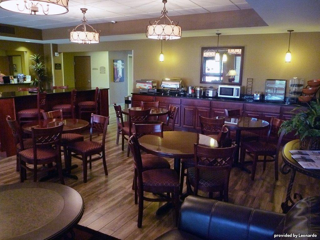 Best Western North Edge Inn Додж-Сити Экстерьер фото